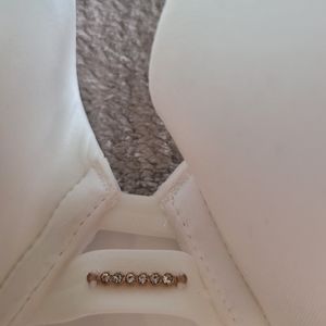 40c Victoria's secret push up bra new